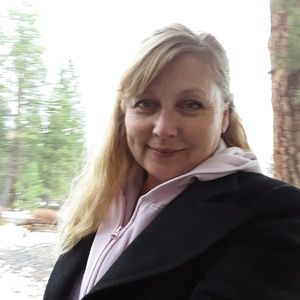 Meet your Posher, Janet